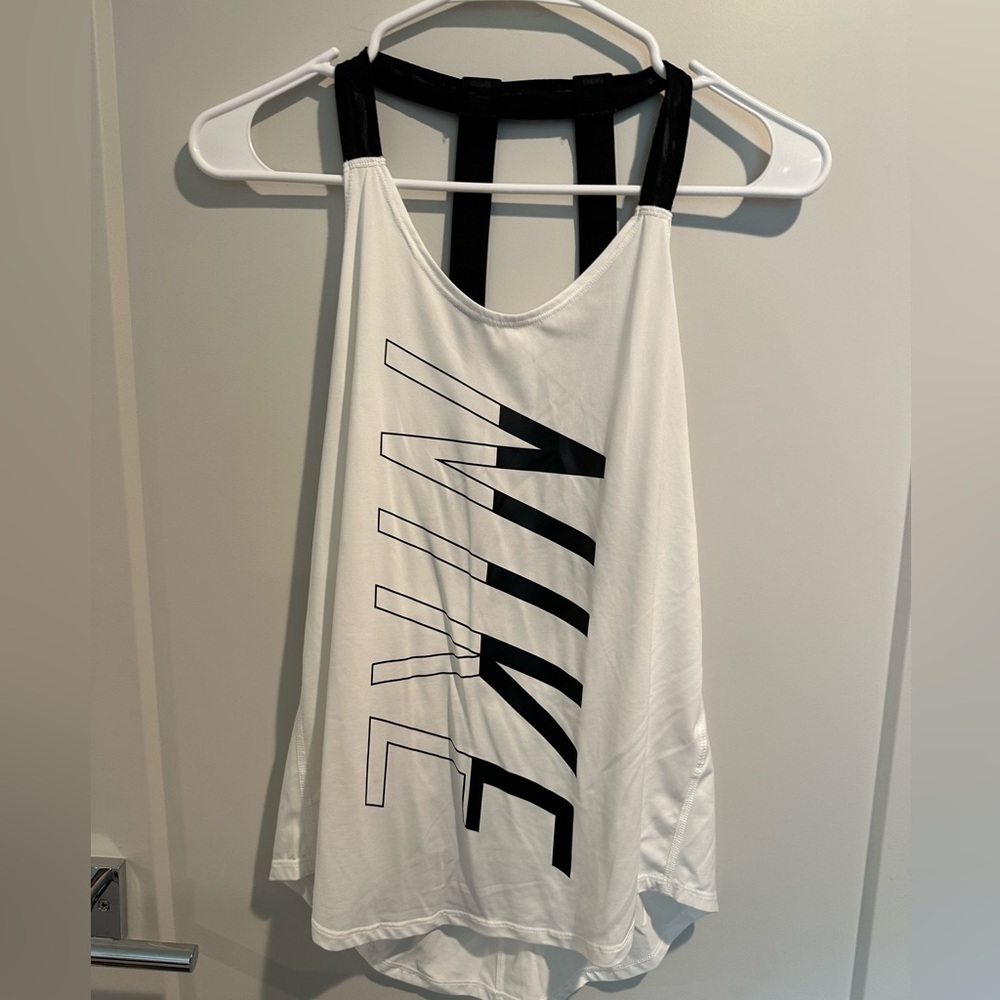Nike women’s workout tank